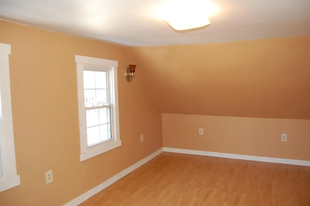 10 Lovejoy Pond Road Wayne ME 04284