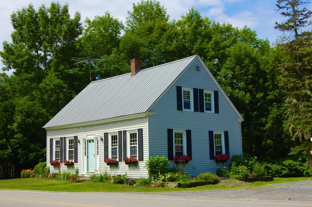 10 Lovejoy Pond Road Wayne ME 04284