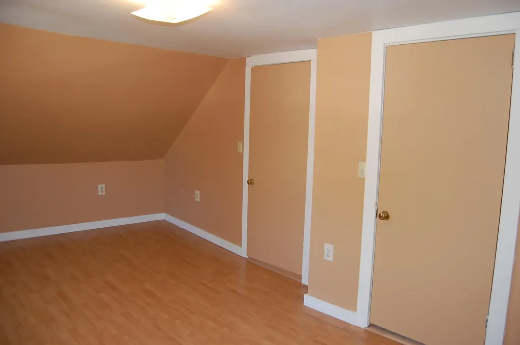 10 Lovejoy Pond Road Wayne ME 04284