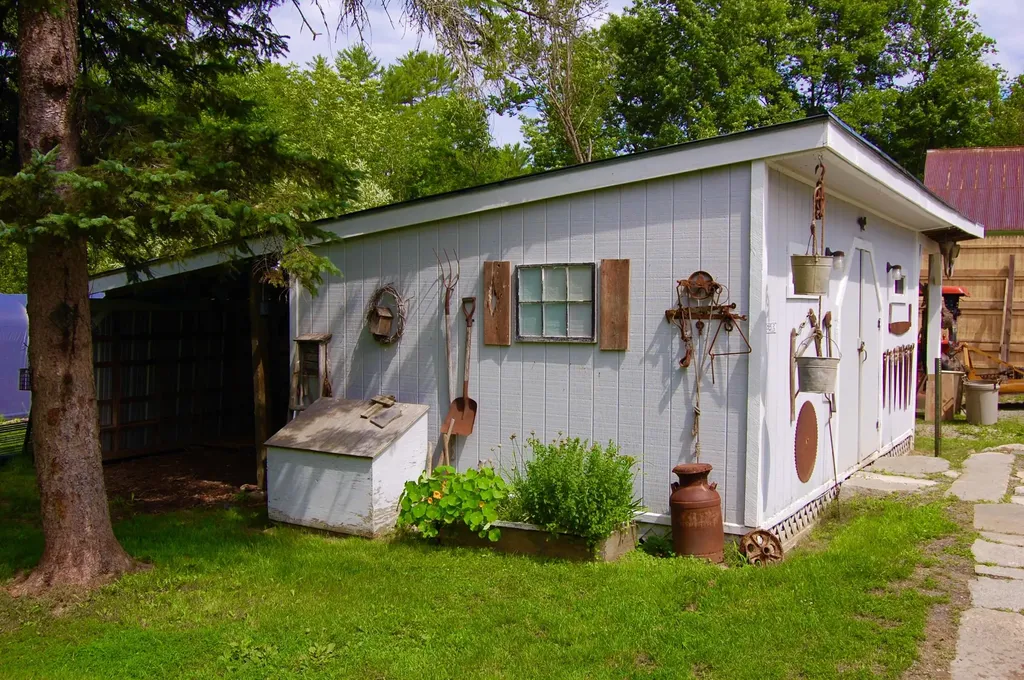 10 Lovejoy Pond Road Wayne ME 04284
