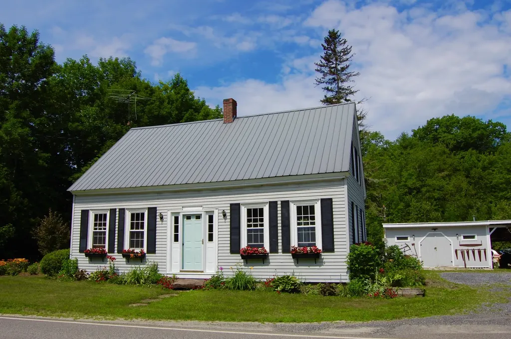 10 Lovejoy Pond Road Wayne ME 04284