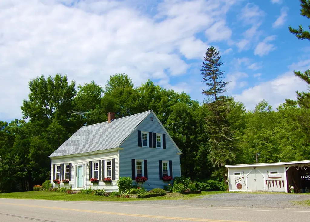 10 Lovejoy Pond Road Wayne ME 04284