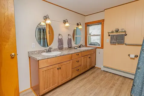 970 Industry Road Farmington ME 04938