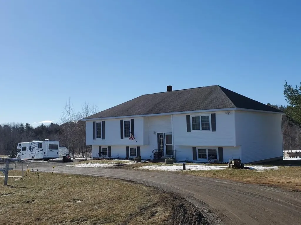 1982 Broadway Bangor ME 04401