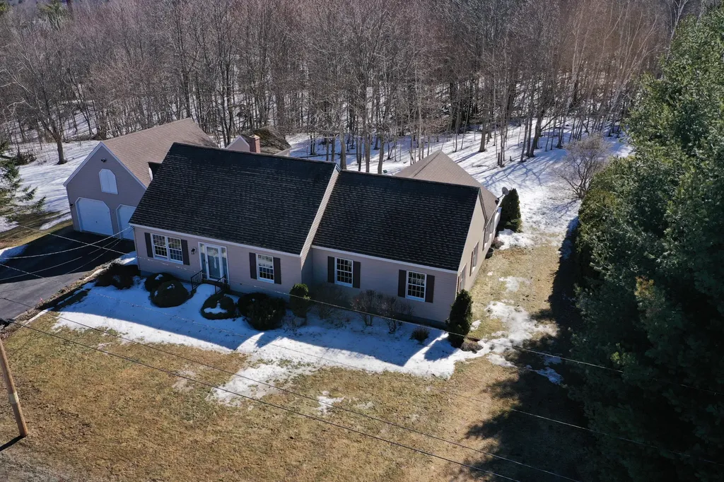 34 Park Street Farmingdale ME 04344