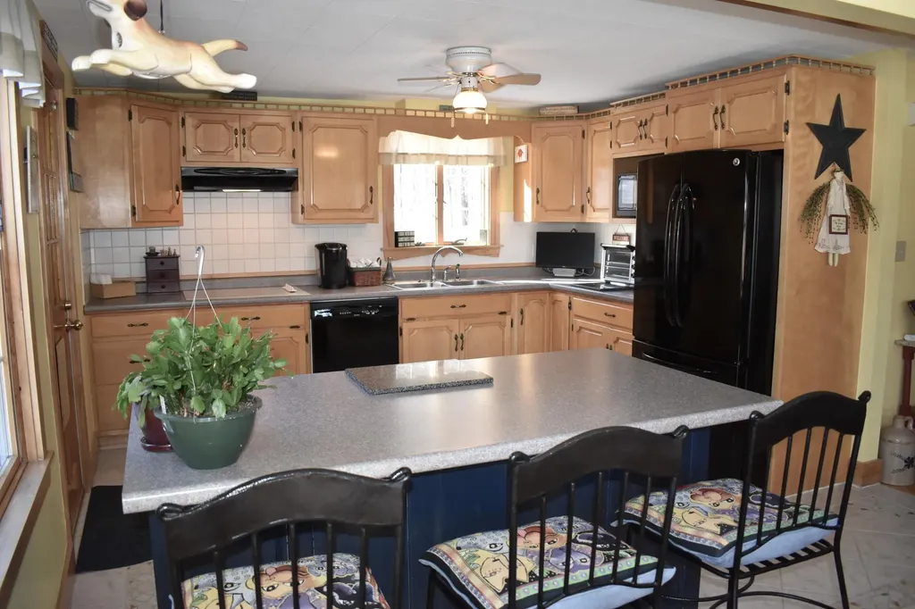 34 Park Street Farmingdale ME 04344