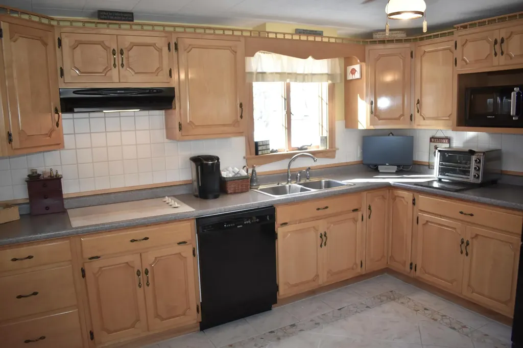 34 Park Street Farmingdale ME 04344