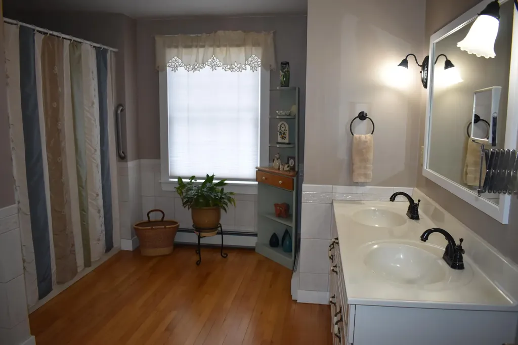 34 Park Street Farmingdale ME 04344