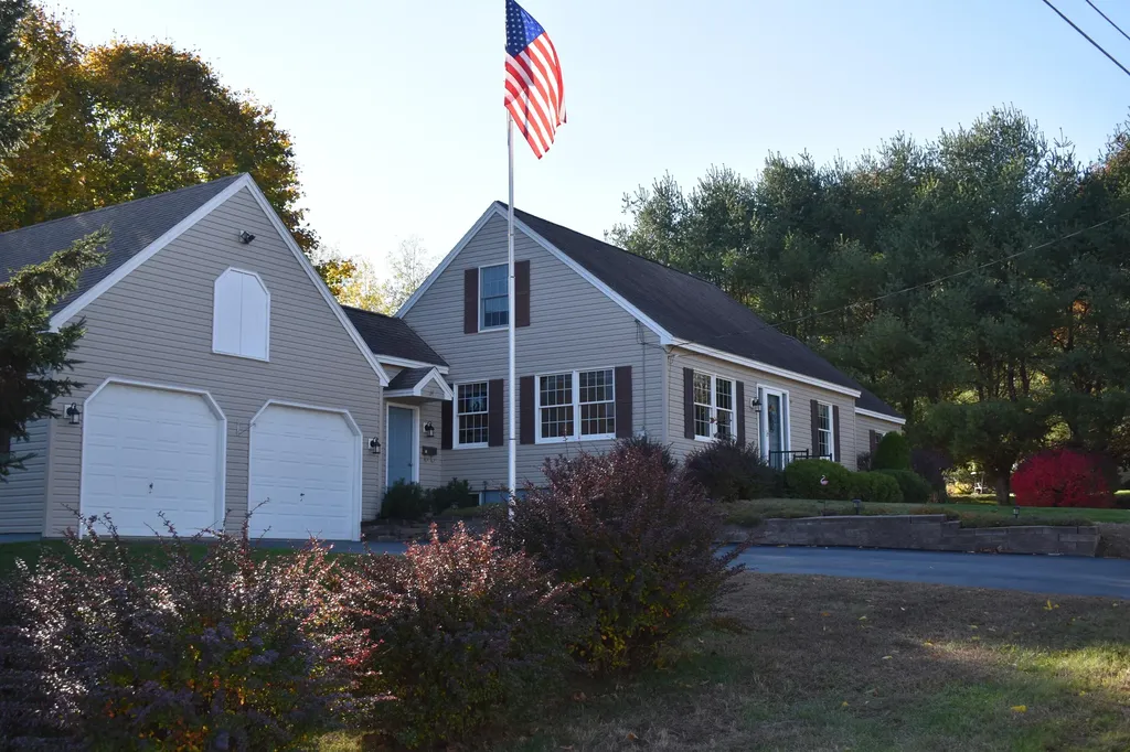 34 Park Street Farmingdale ME 04344