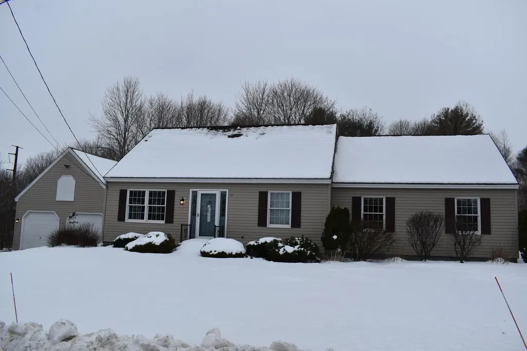 34 Park Street Farmingdale ME 04344