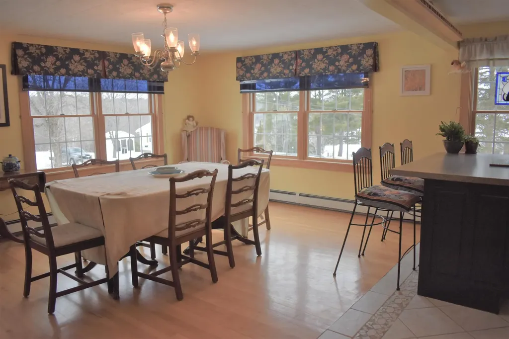 34 Park Street Farmingdale ME 04344