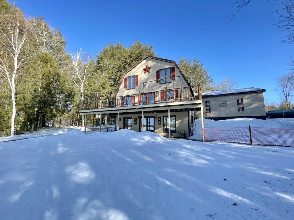 52 Ludden Lane Lincoln ME 04457