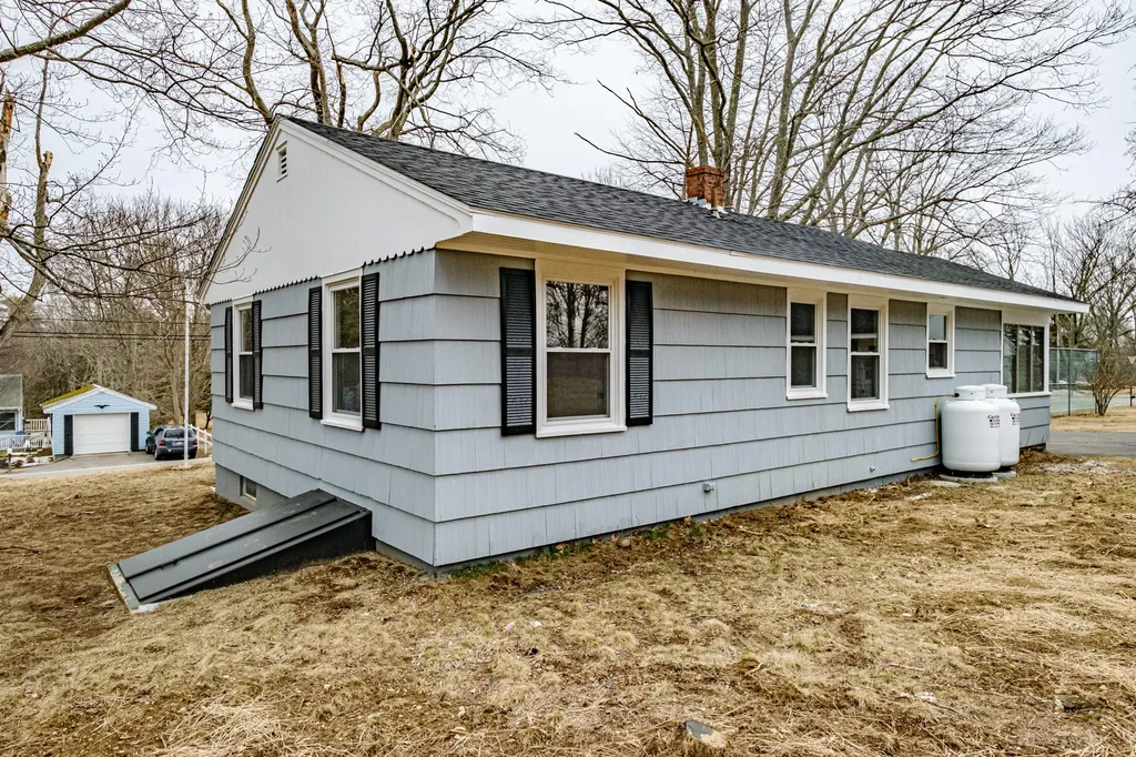 67 Cutts Road Kittery ME 03904