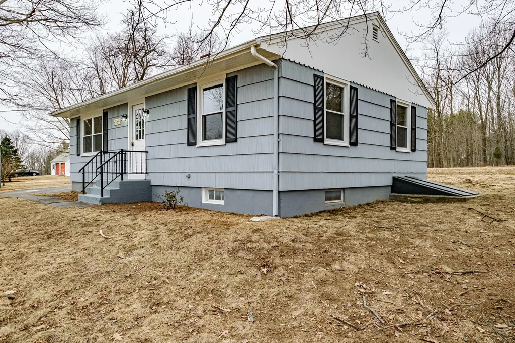 67 Cutts Road Kittery ME 03904