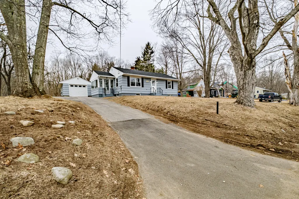 67 Cutts Road Kittery ME 03904