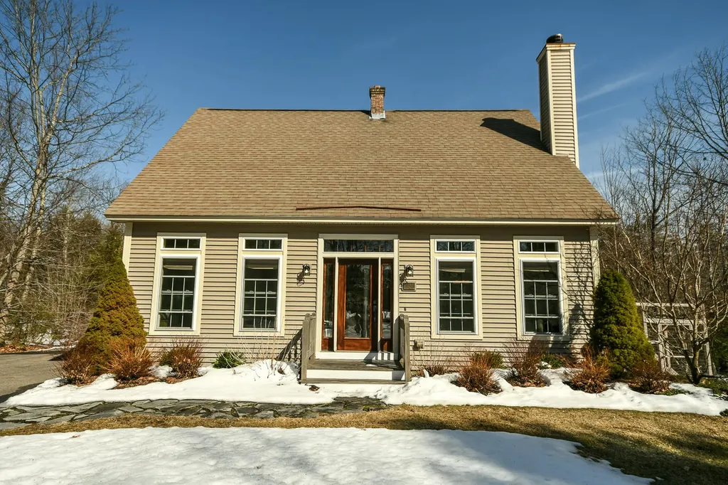 19 Shiretown Lane Alfred ME 04002