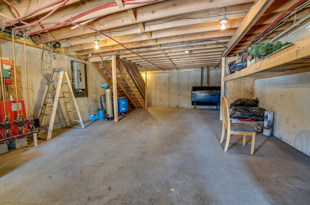 80 Spencer Lane Limington ME 04049