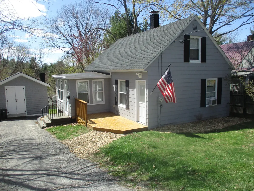 70 Richardson Street Auburn ME 04210