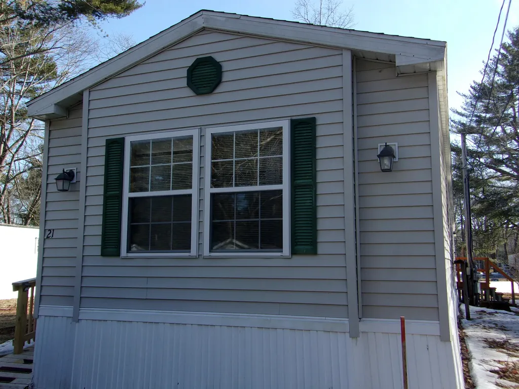 21 Candy Lane Brunswick ME 04011