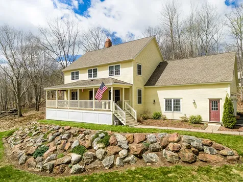 5 Acorn Lane Rockport ME 04856