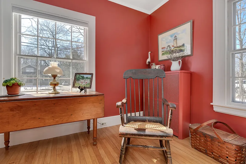 17 Johnson Road Falmouth ME 04105