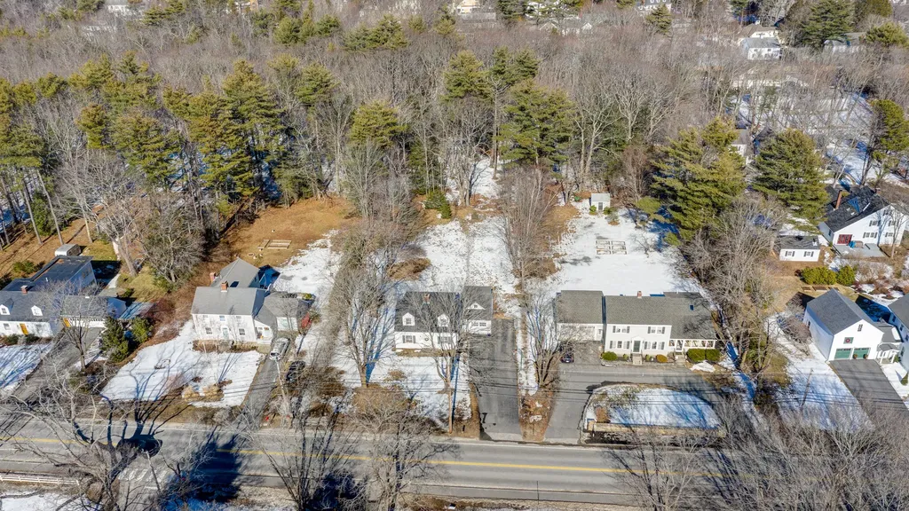 17 Johnson Road Falmouth ME 04105