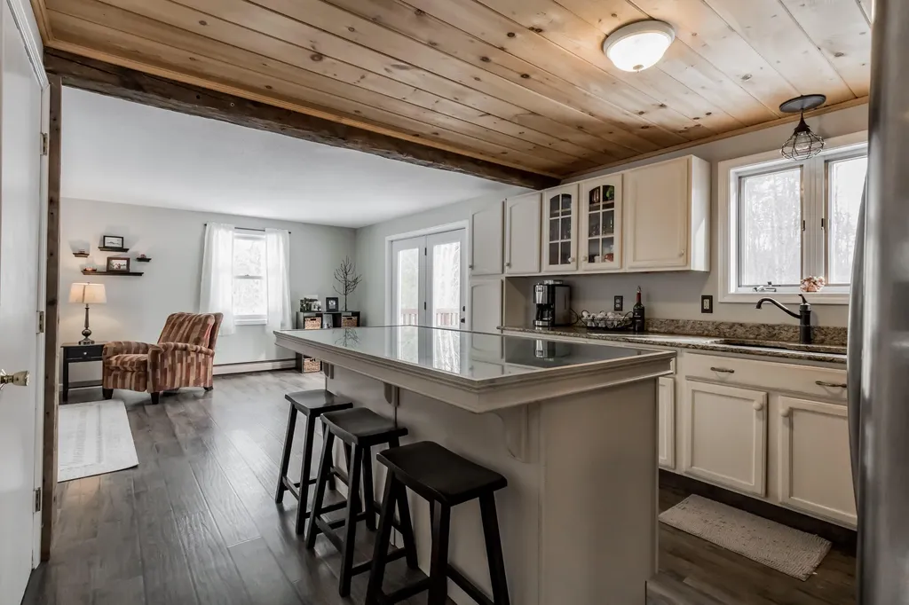 13 Brydon Lane Gorham ME 04038
