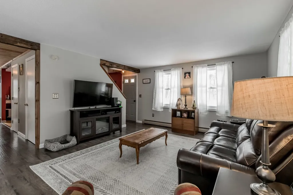 13 Brydon Lane Gorham ME 04038