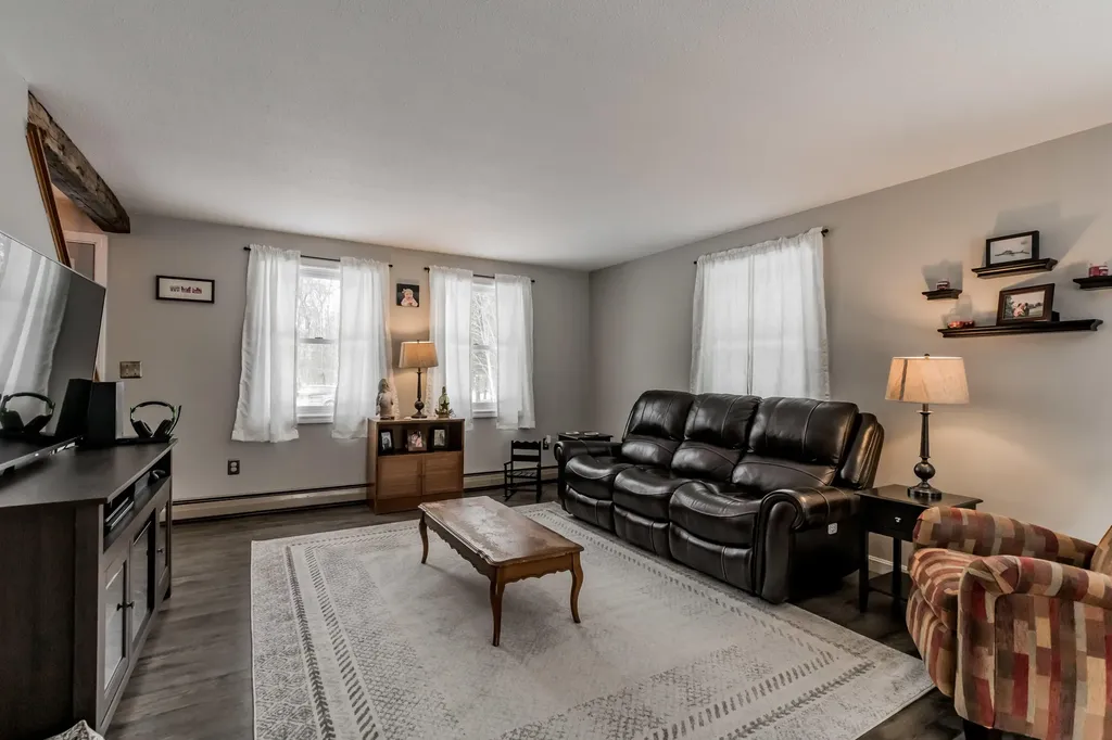 13 Brydon Lane Gorham ME 04038