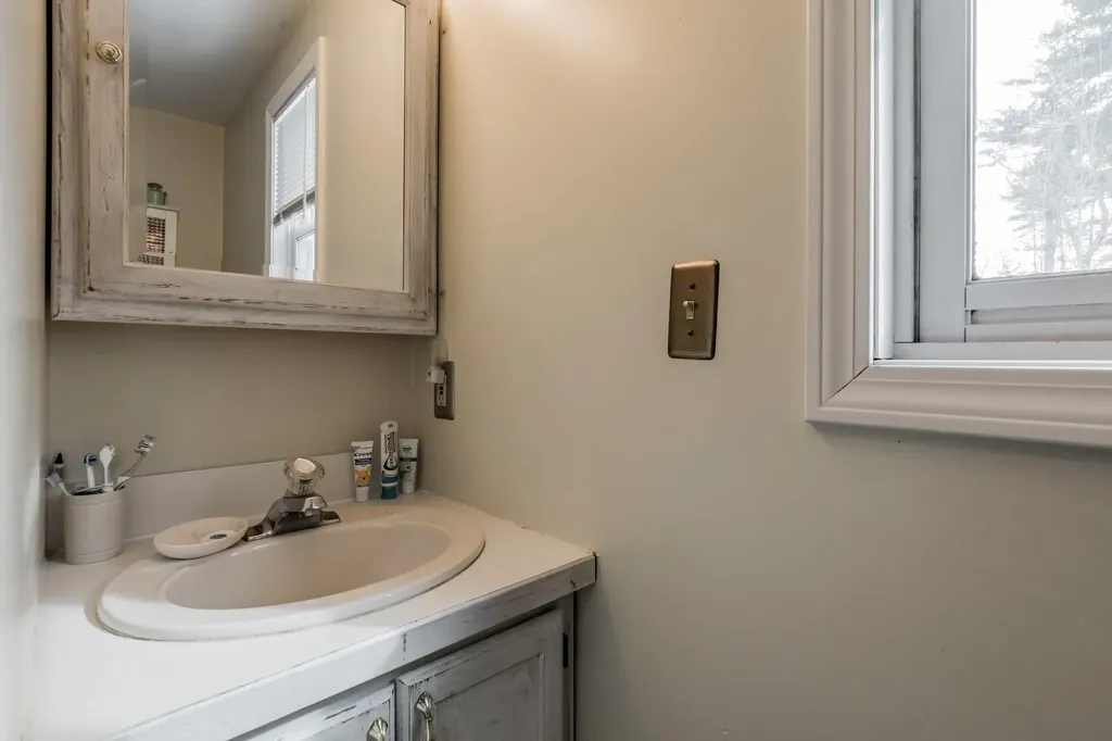 13 Brydon Lane Gorham ME 04038
