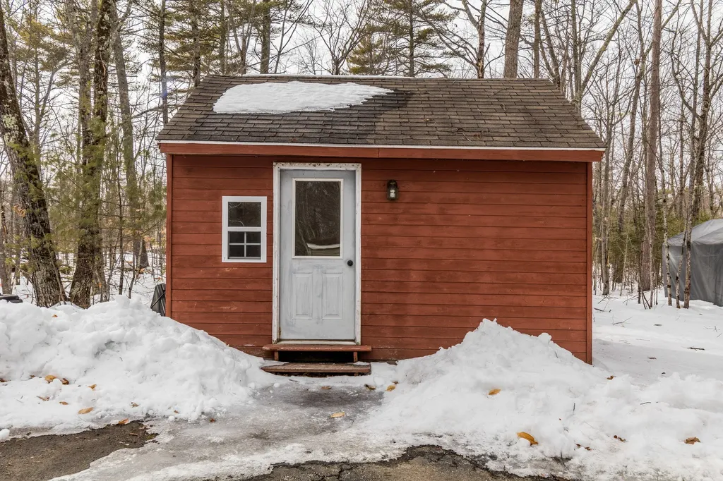 13 Brydon Lane Gorham ME 04038