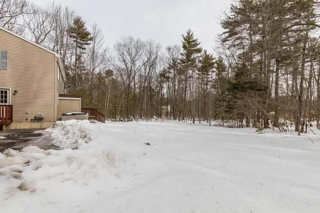 13 Brydon Lane Gorham ME 04038