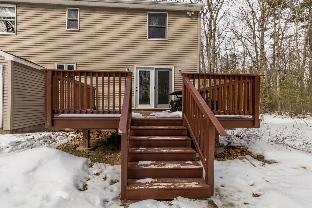 13 Brydon Lane Gorham ME 04038