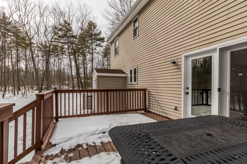 13 Brydon Lane Gorham ME 04038