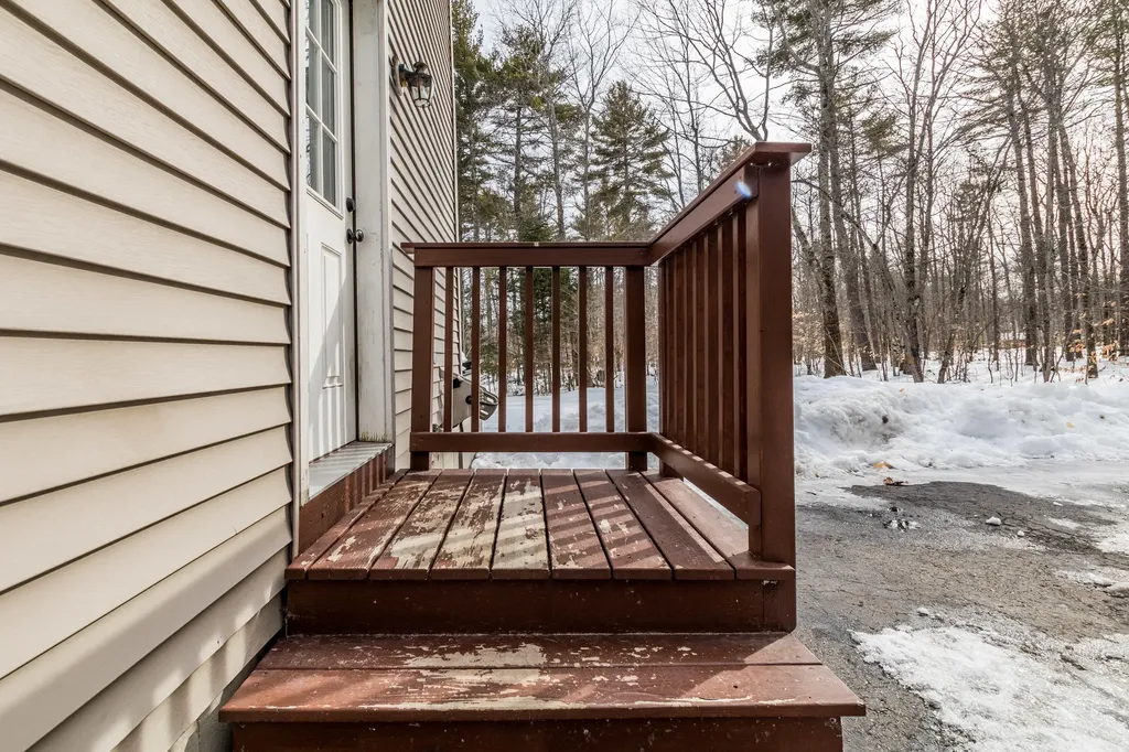13 Brydon Lane Gorham ME 04038