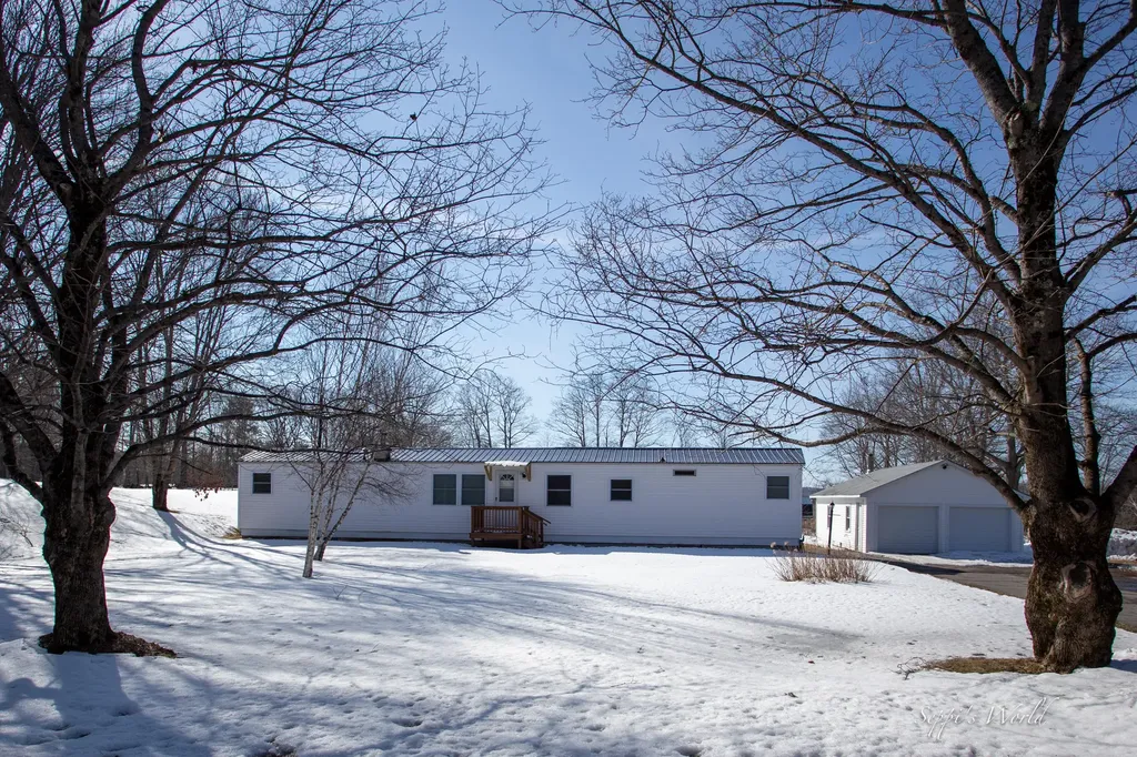 549 Bog Road Vassalboro ME 04989