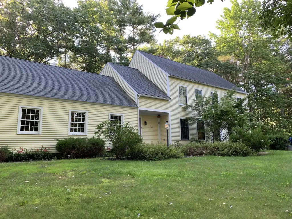 5 Sturbridge Lane Cumberland ME 04021