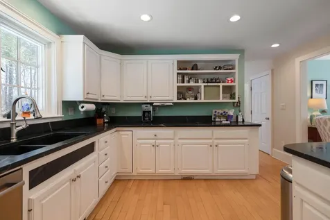 5 Sturbridge Lane Cumberland ME 04021