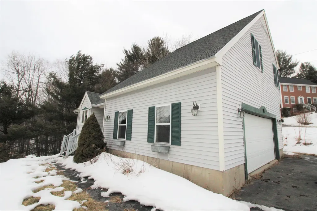 34 Gettysburg Avenue Brewer ME 04412