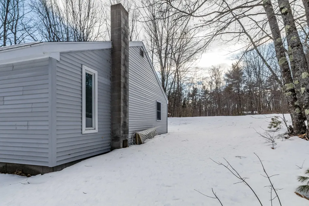 15 Little Lake Road Standish ME 04084