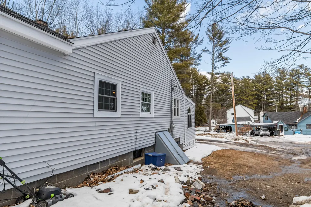 15 Little Lake Road Standish ME 04084