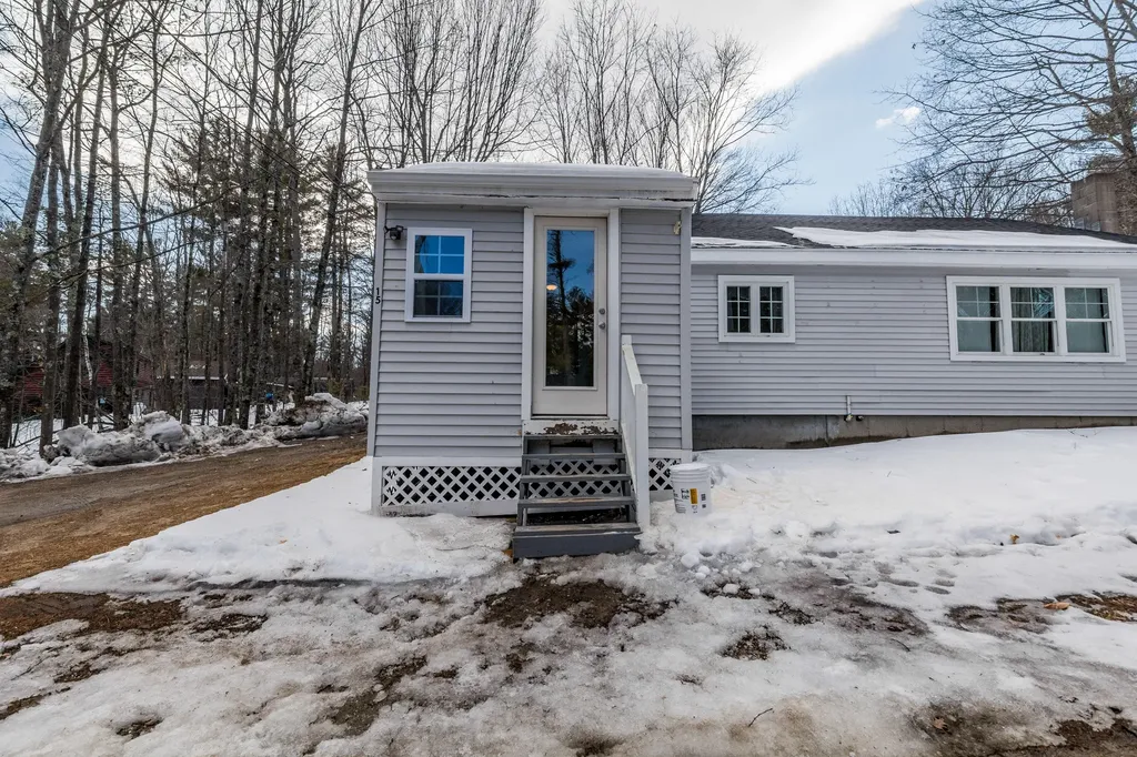 15 Little Lake Road Standish ME 04084