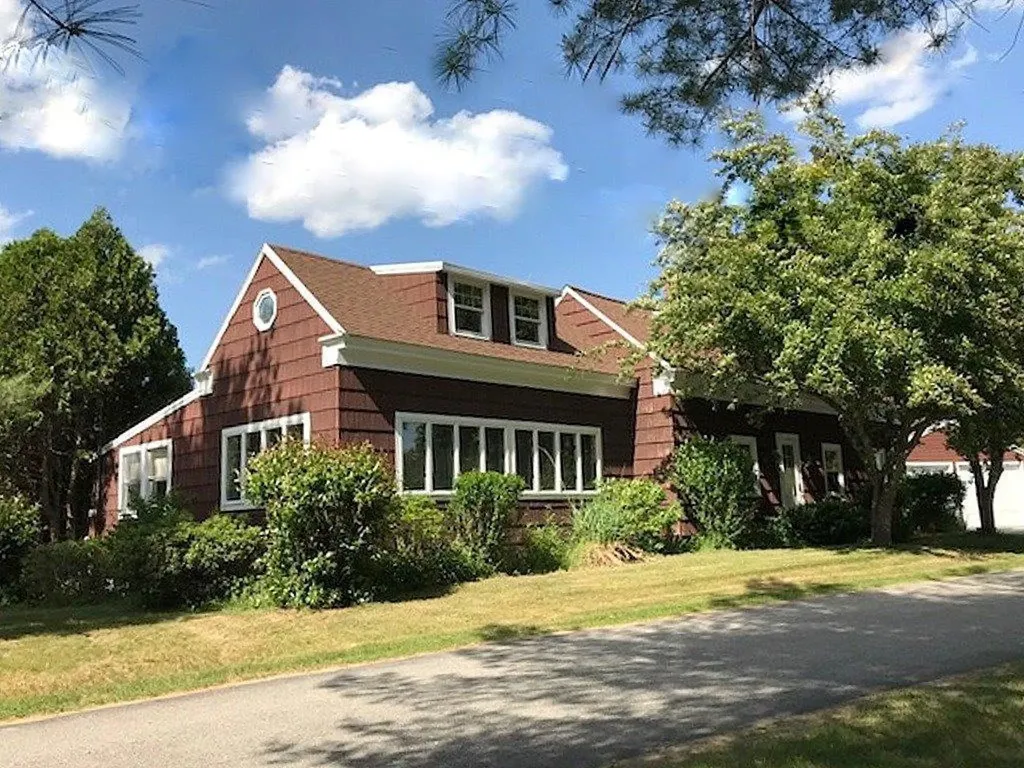 16 West Lane Arundel ME 04046