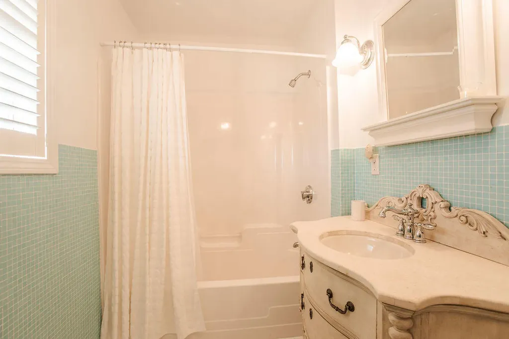 205 Long Beach Avenue York ME 03909