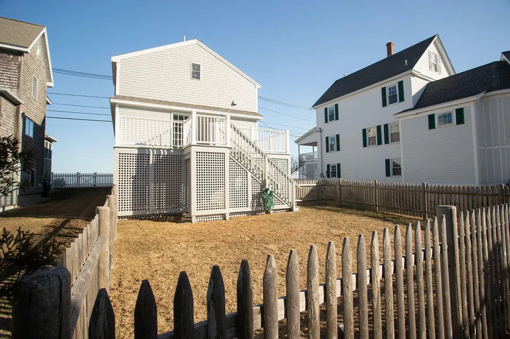 205 Long Beach Avenue York ME 03909