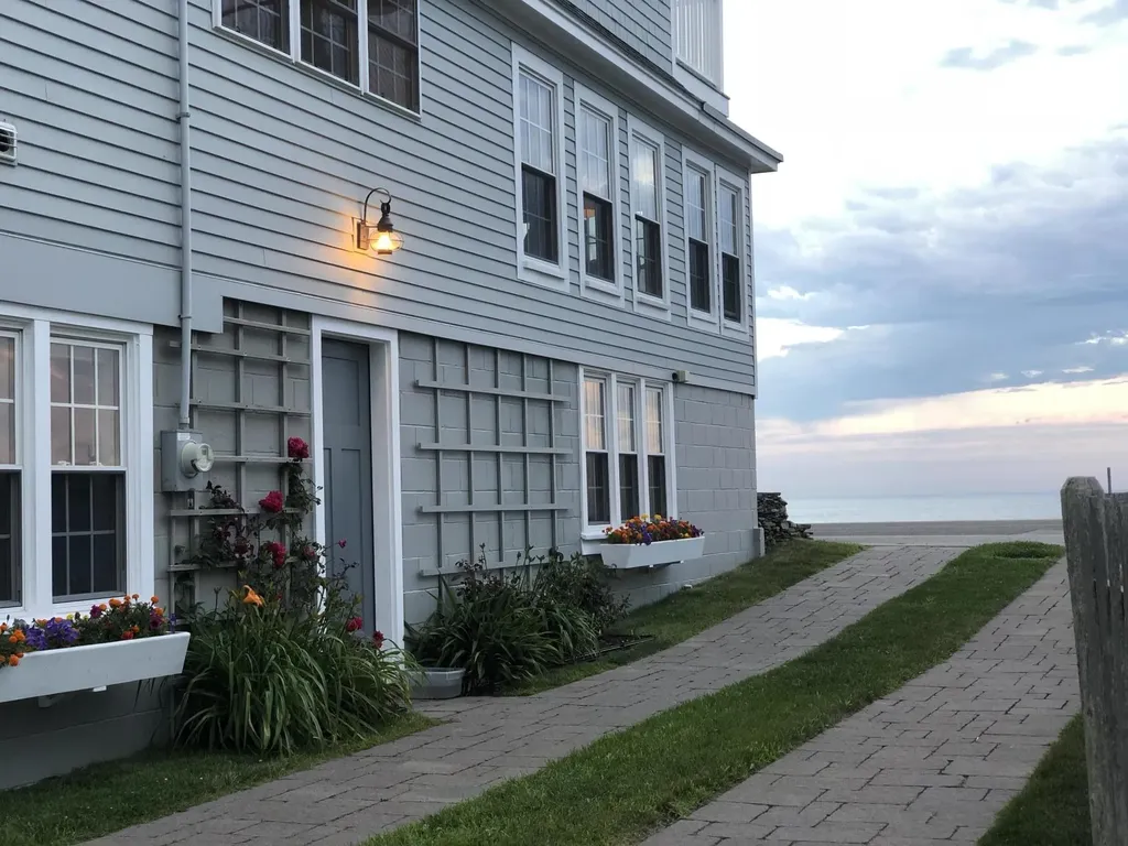205 Long Beach Avenue York ME 03909