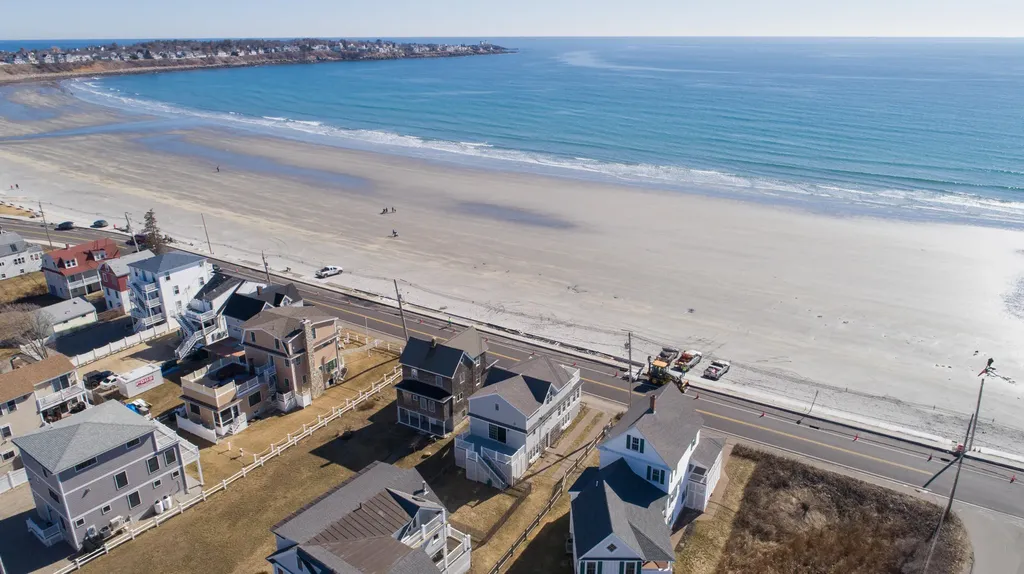 205 Long Beach Avenue York ME 03909