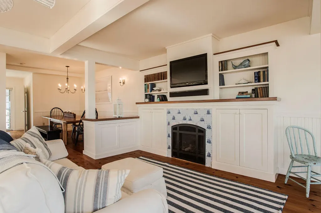 205 Long Beach Avenue York ME 03909