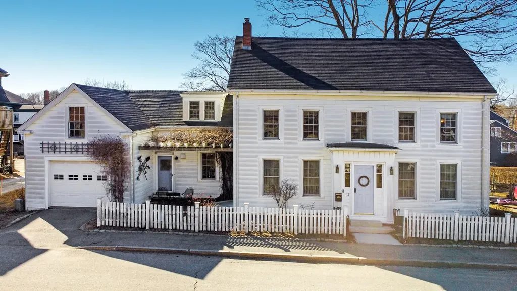 34 High Street Rockland ME 04841