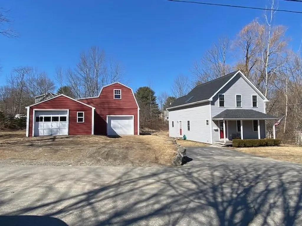 56 Rawson Avenue Camden ME 04843
